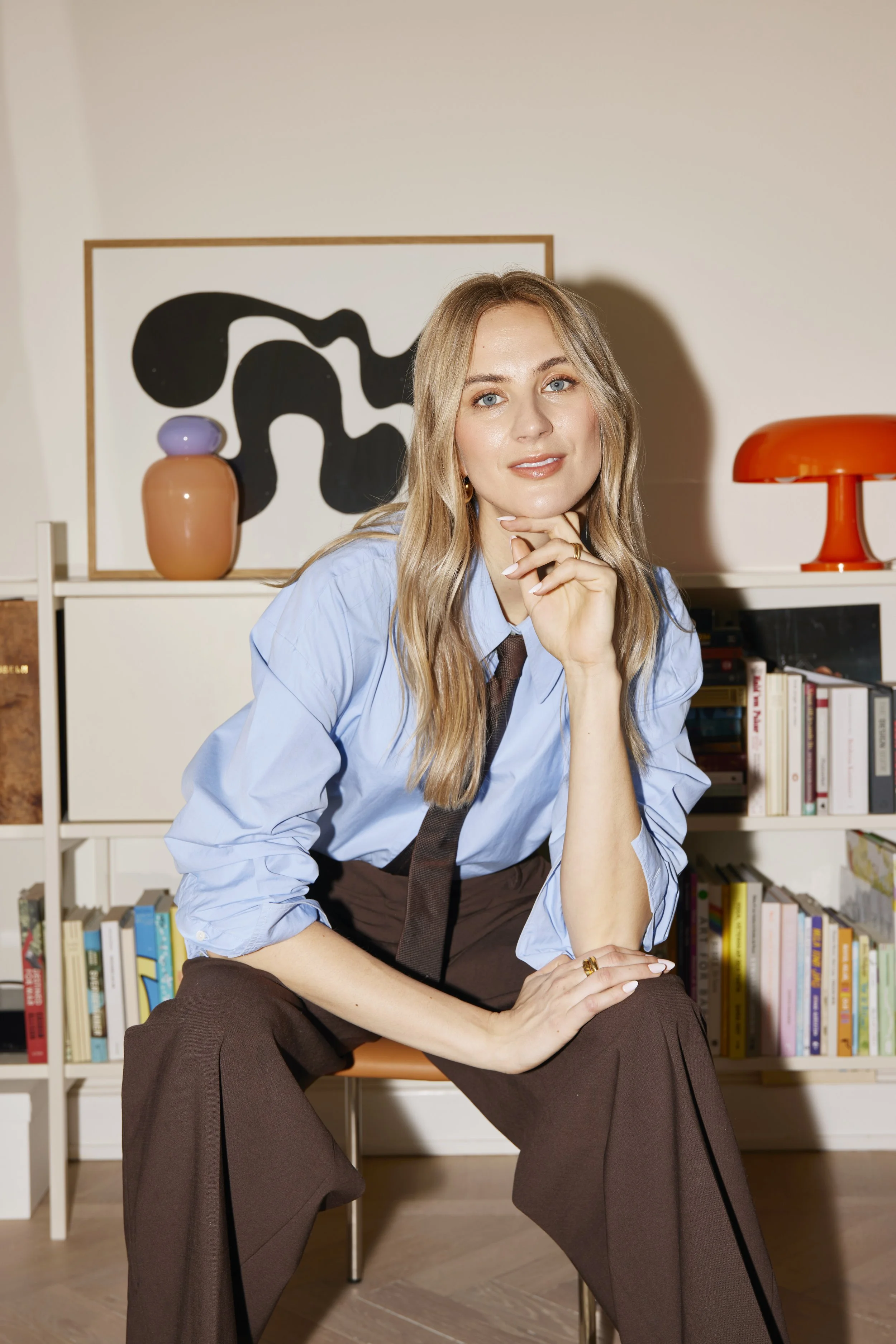 新品 未使用 stina Stina Lönnkvist — Albatros Agency